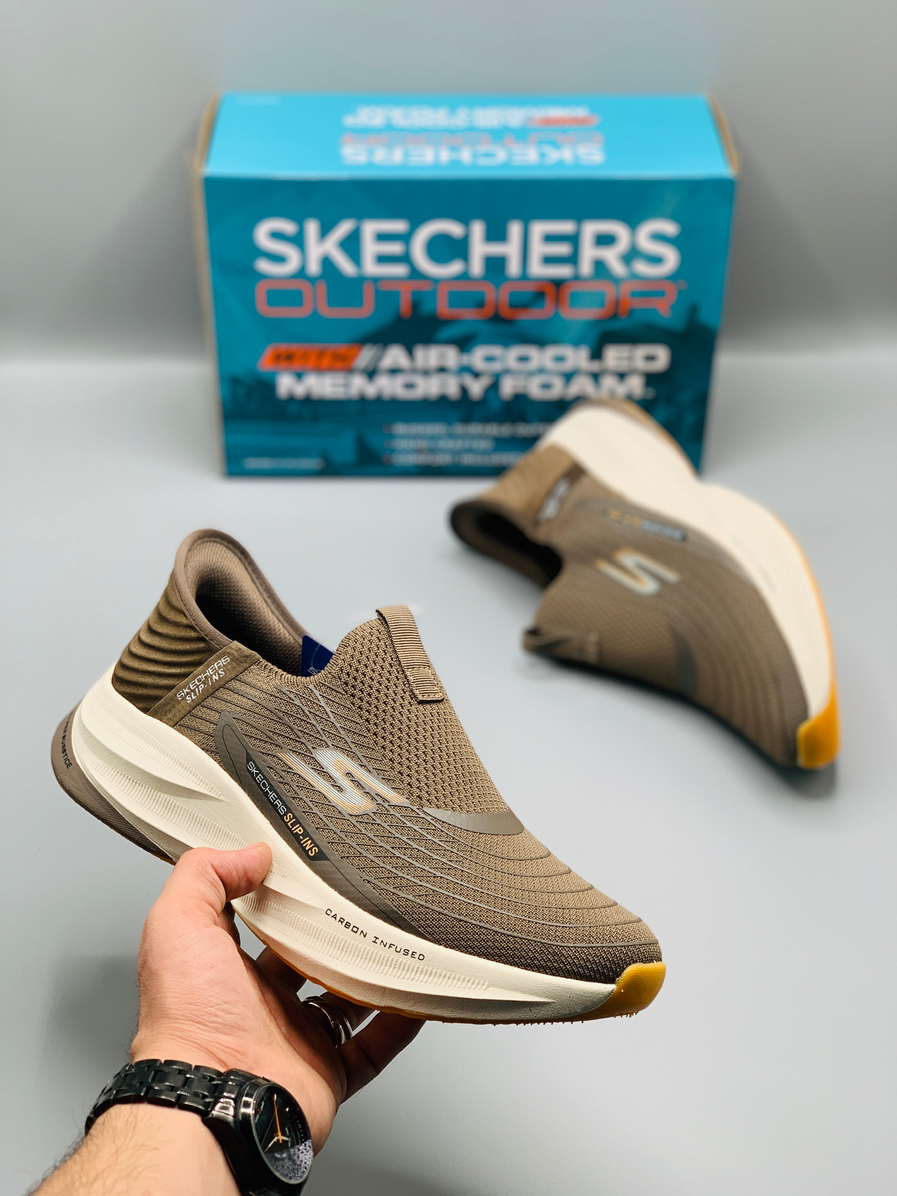 Sketchers Slip Ins Arch Fit "Carbon Infused" Brown Comfortable Shoes