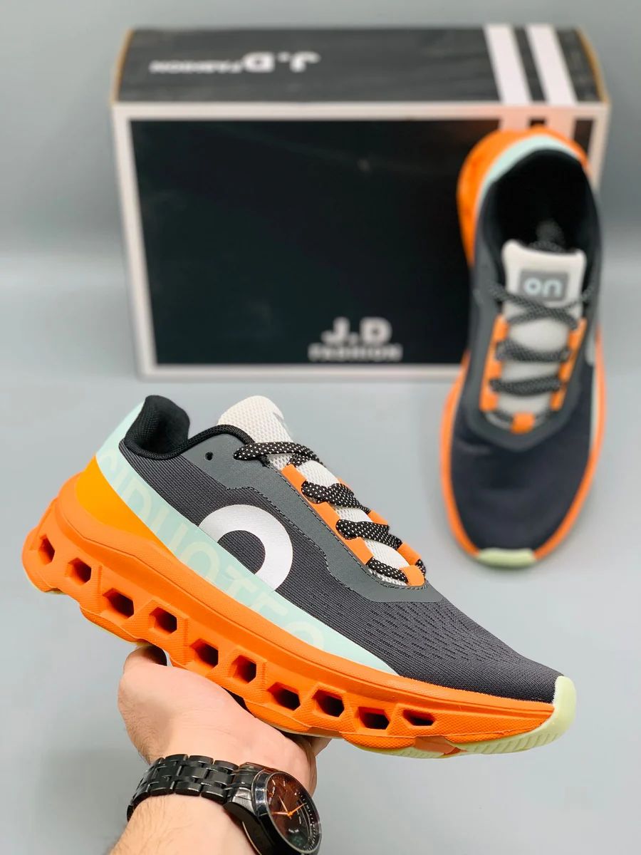 Running Cloud Monster - Comfortable Sneaker